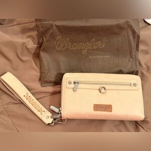Wrangler Beige Leather Wristlet